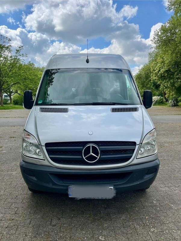 Silber Gebraucht 2009 Mercedes Sprinter Van | 9.999 € (Fairer Preis) - Bild 1/4
