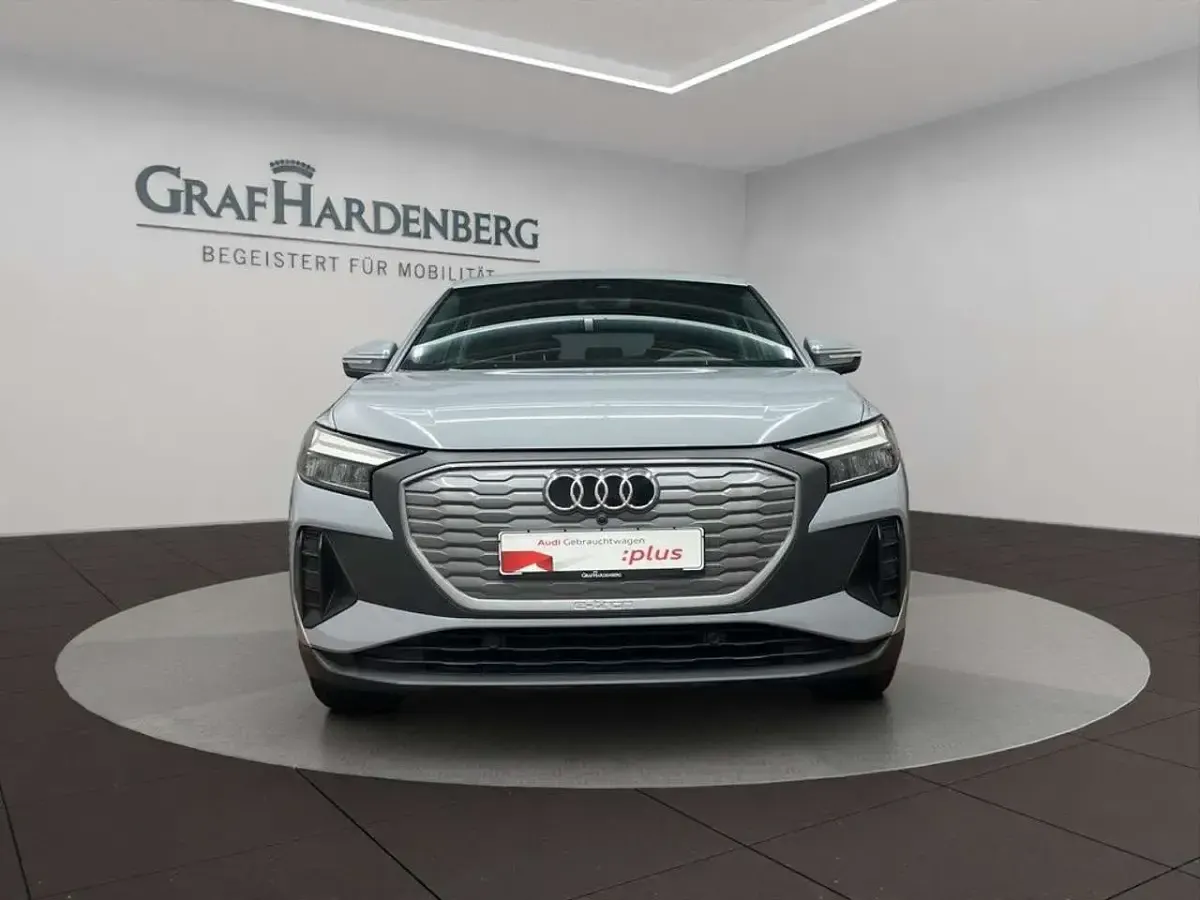 Gebraucht Audi Q4 Sportback e-tron 125 kW (170 PS) 2023 Kieselgrau SUV