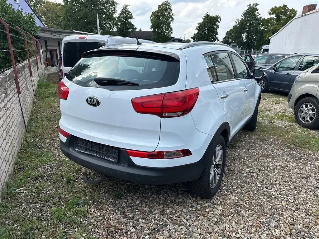 Gebraucht Kia Sportage Vision 136 PS (100 kW) 2015 Weiß SUV