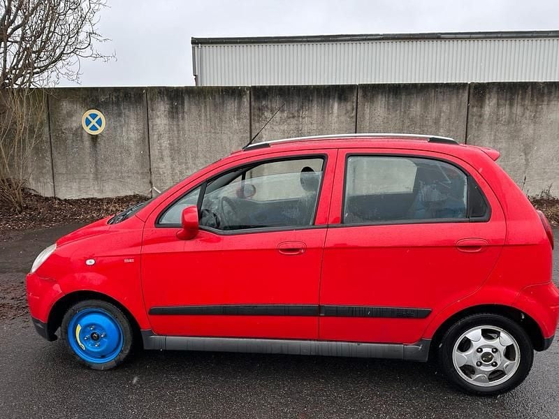 Gebraucht Chevrolet Matiz 52 PS (38 kW) 2007 Rot Kleinwagen