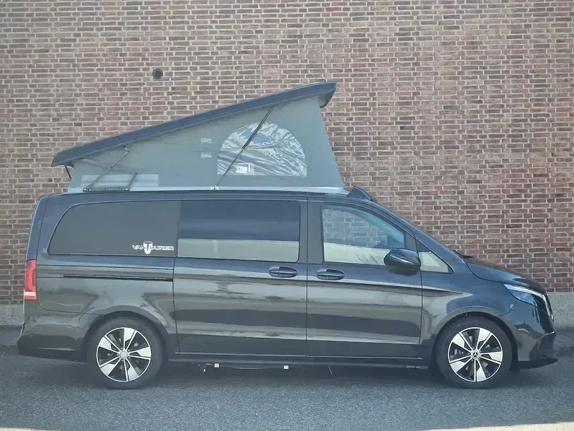 Gebraucht Mercedes V250 Urban 190 PS (139 kW) 2025 Grau Van / Kleinbus