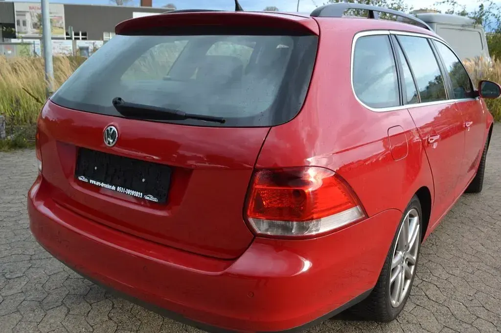 Second-hand VW Golf VI Sportline 160 CP (117 kW) 2008 Roșu Hatchback