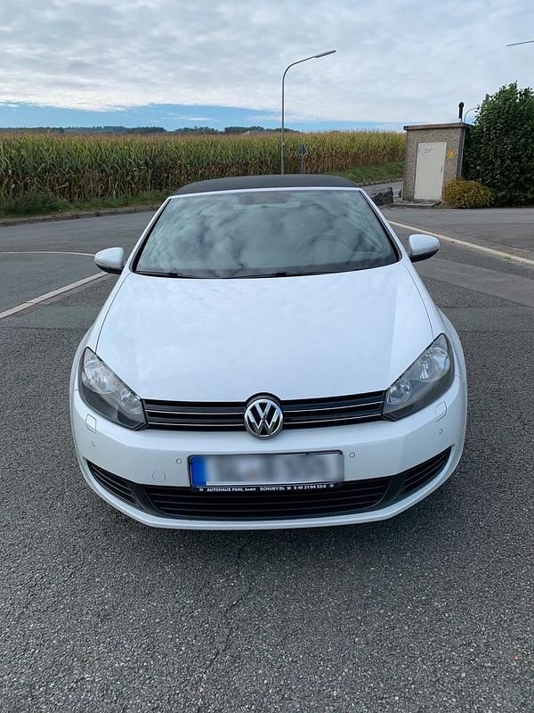 Weiß Gebraucht 2012 VW Golf Cabriolet Cabrio | 6.500 € (Superpreis) - Bild 1/4