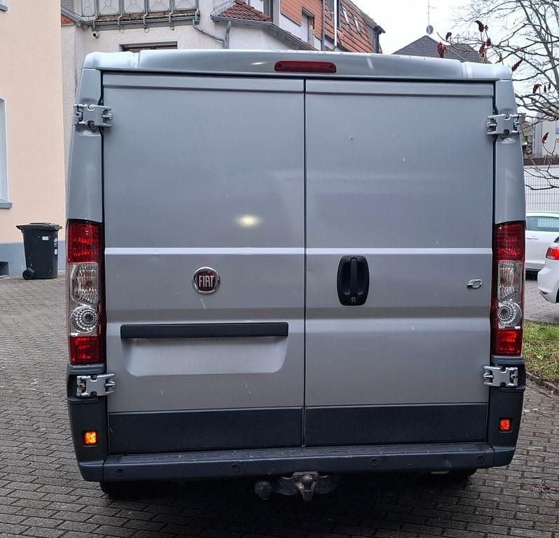 Gebraucht Fiat Ducato 131 PS (96 kW) 2014 Silber Van