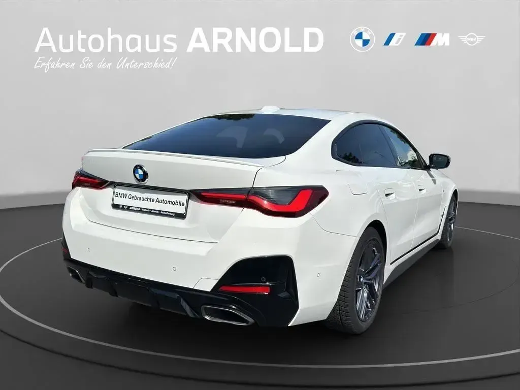 Gebraucht BMW M440 M Sport 374 PS (275 kW) 2023 Alpinweiß uni Coupé