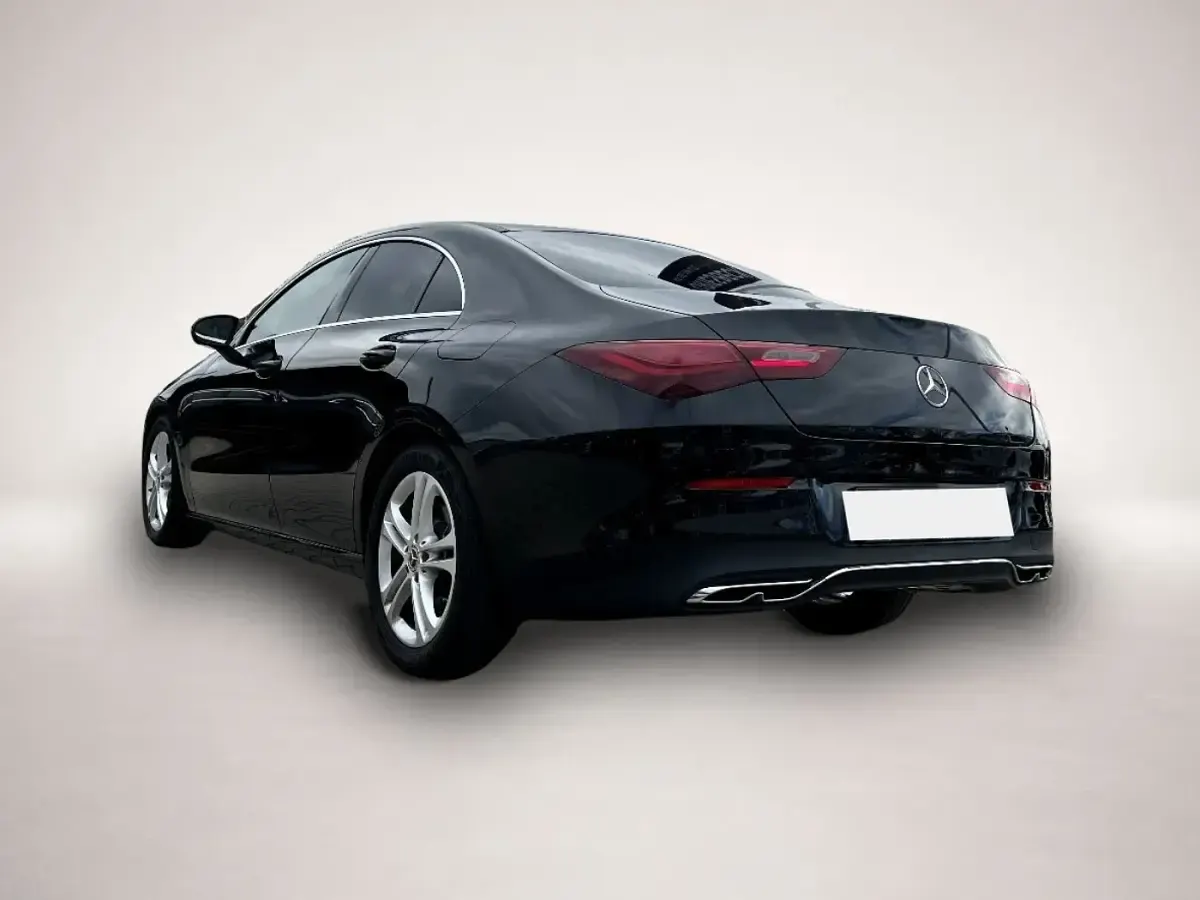 Gebraucht Mercedes CLA200 Progressive 150 PS (110 kW) 2023 Schwarz Coupé