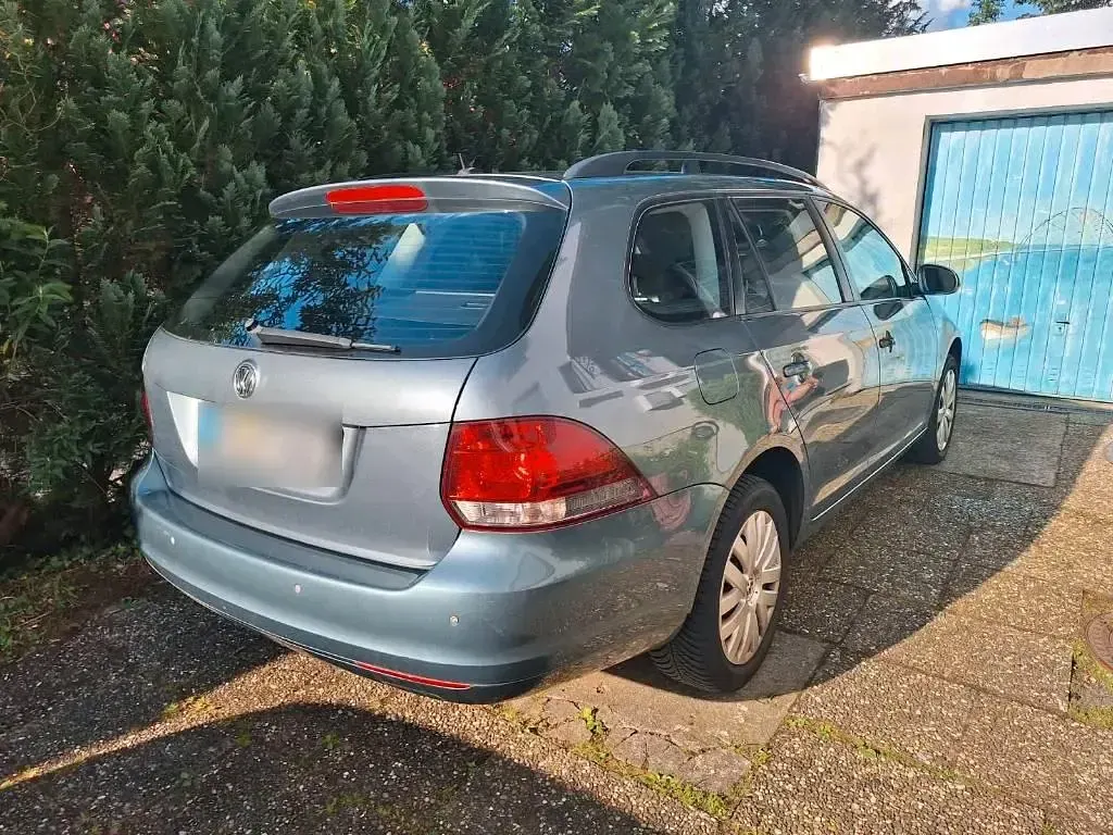 Gebraucht VW Golf VI 105 PS (77 kW) 2010 Grün Kleinwagen