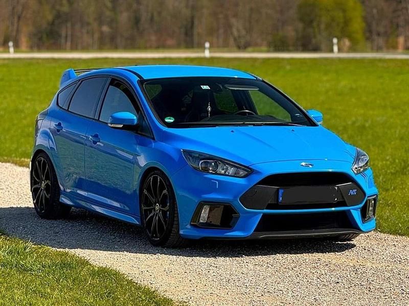 Blau Gebraucht 2017 Ford Focus S Limousine | 32.500 € - Bild 1/4