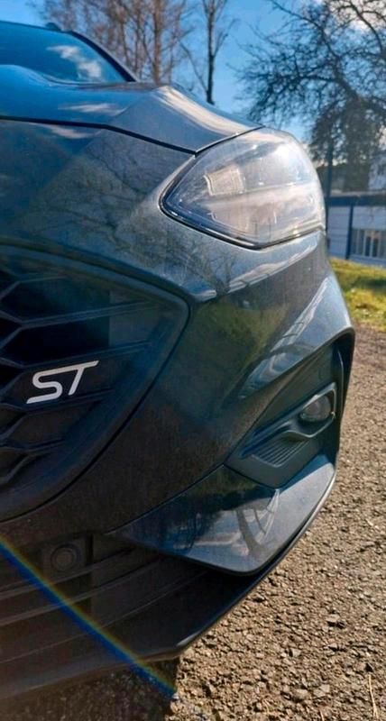 Gebraucht Ford Focus ST-Line 155 PS (114 kW) 2020 Schwarz Kombi