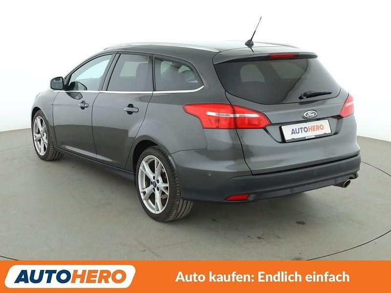Gebraucht Ford Focus Titanium 150 PS (110 kW) 2018 Grau Kombi