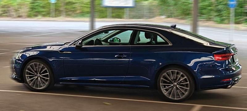 Blau Gebraucht 2017 Audi A5 Design Coupé | 23.880 € (Guter Preis) - Bild 1/4