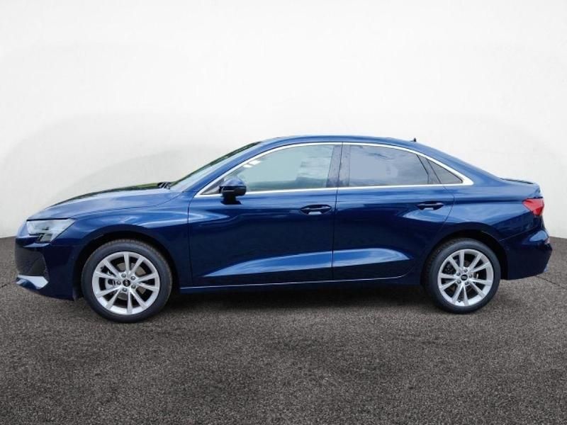 Gebraucht Audi A3 Advanced 116 PS (85 kW) 2024 Blau Limousine