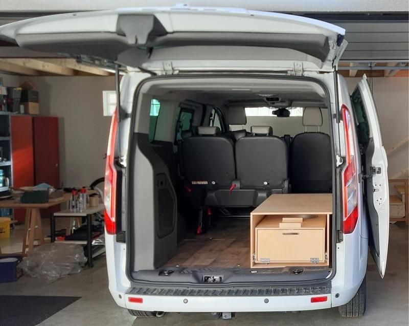 Gebraucht Ford Tourneo 155 PS (114 kW) 2014 Weiß Van / Kleinbus