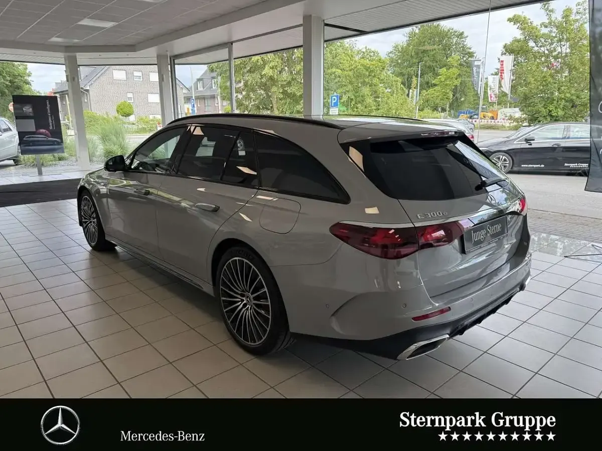 Gebraucht Mercedes E300 AMG 313 PS (230 kW) 2025 Manufaktur lack manufaktur alp Kombi