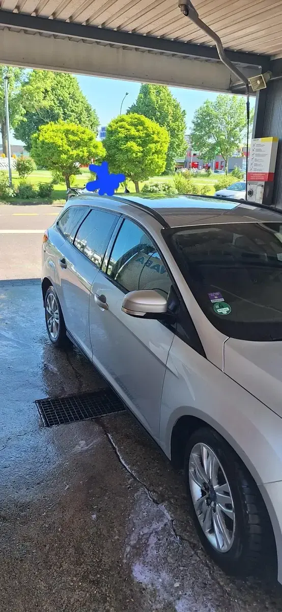 Gebraucht Ford Focus 115 PS (84 kW) 2011 Silber Kombi