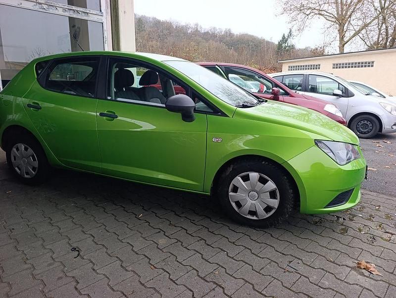 Gebraucht Seat Ibiza Reference 75 PS (55 kW) 2015 Grün Limousine