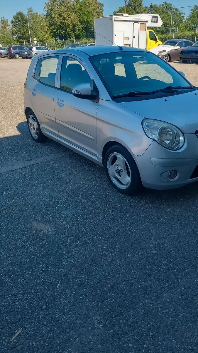Gebraucht Kia Picanto 67 PS (49 kW) 2008 Grau Kleinwagen