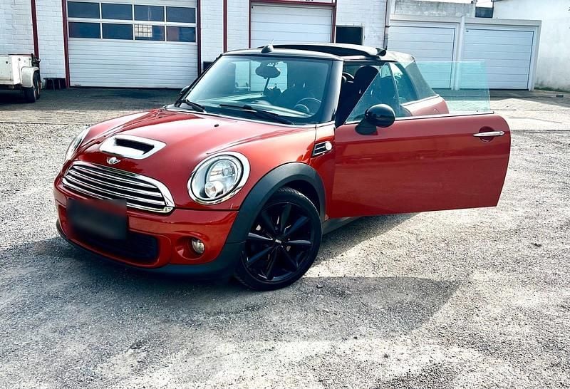 Gebraucht Mini Cooper Cabriolet 123 PS (90 kW) 2011 Orange Cabrio