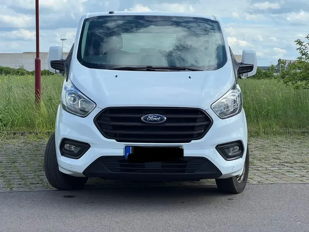 Używany Ford Transit Custom 131 KM (96 kW) 2019 Biały Minivan
