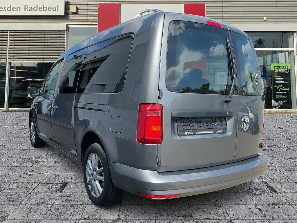 Gebraucht VW Caddy Maxi Trendline 102 PS (75 kW) 2018 Indiumgrau metallic Van / Kleinbus