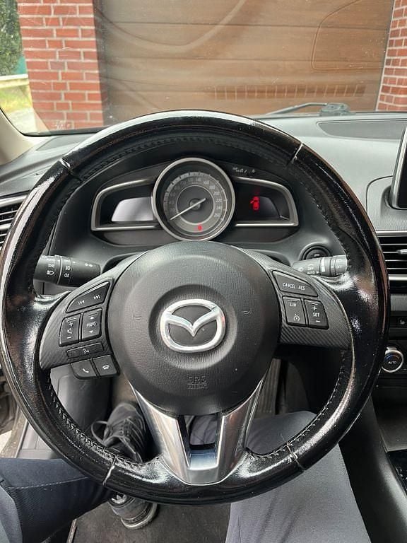 Gebraucht Mazda 3 Center-Line 120 PS (88 kW) 2013 Braun Limousine