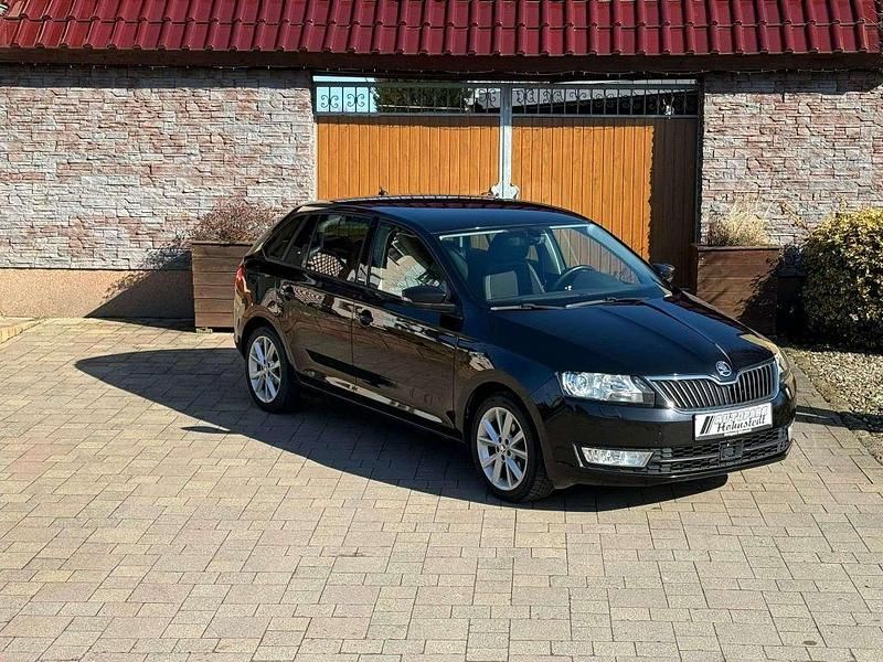 Gebraucht Skoda Rapid Joy 90 PS (66 kW) 2016 Schwarz Kleinwagen