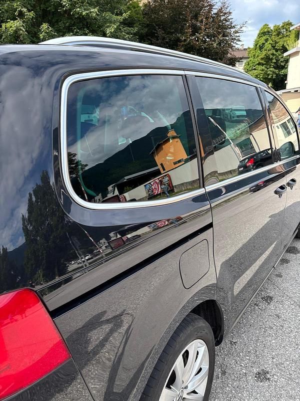 Gebraucht VW Sharan 177 PS (130 kW) 2013 Schwarz Van / Kleinbus