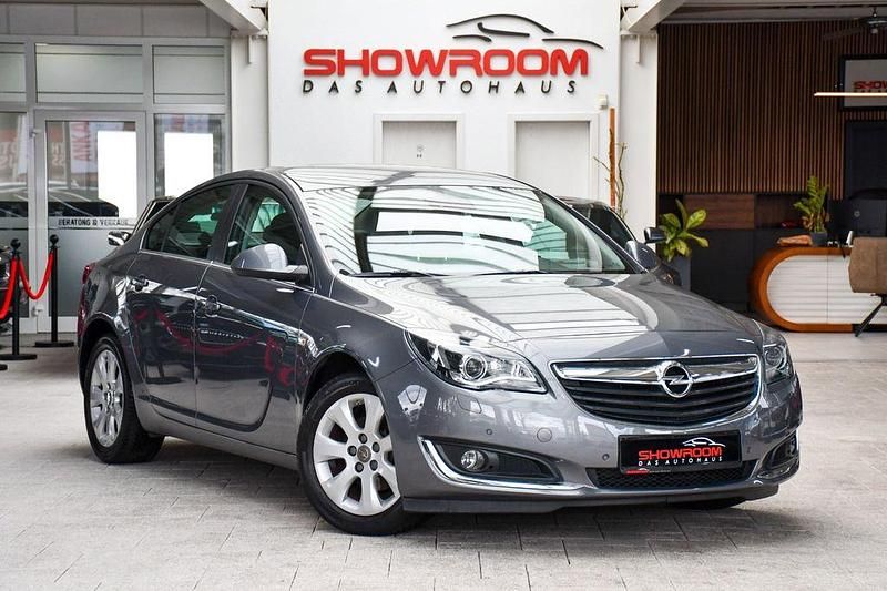 Gebraucht Opel Insignia Edition 136 PS (100 kW) 2015 Grau Limousine
