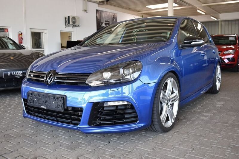 Rising blue metallic Gebraucht 2011 VW Golf VI Limousine | 20.900 € - Bild 1/4