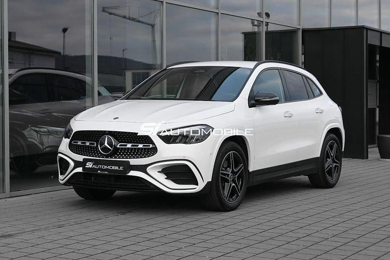 Weiß Gebraucht 2025 Mercedes GLA220 AMG SUV | 46.950 € (Superpreis) - Bild 1/4