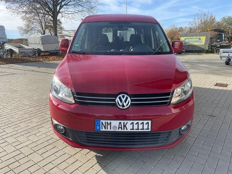 Rot Gebraucht 2011 VW Caddy Comfortline Van / Kleinbus | 9.980 € (Fairer Preis) - Bild 1/4