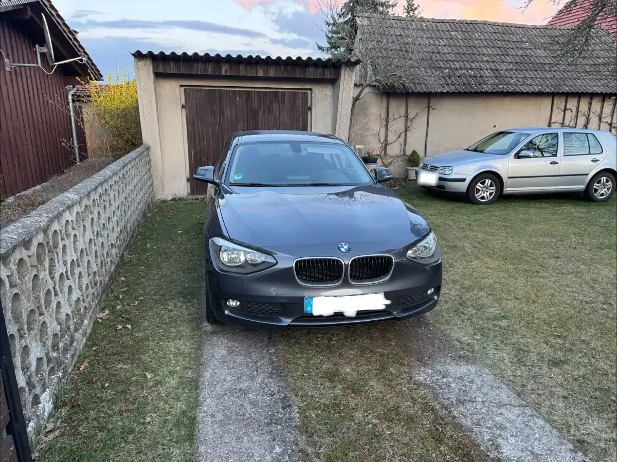Gebraucht BMW 114 102 PS (75 kW) 2013 Grau Kleinwagen