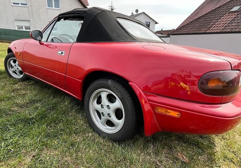 Gebraucht Mazda MX5 90 PS (66 kW) 1995 Rot Cabrio
