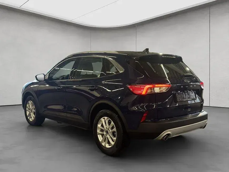 Gebraucht Ford Kuga Titanium 224 PS (164 kW) 2022 Blau SUV