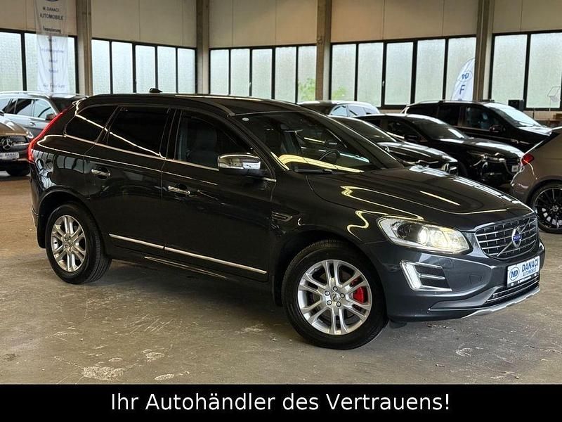 Grau Gebraucht 2015 Volvo XC60 Momentum SUV | 16.999 € (Fairer Preis) - Bild 1/4