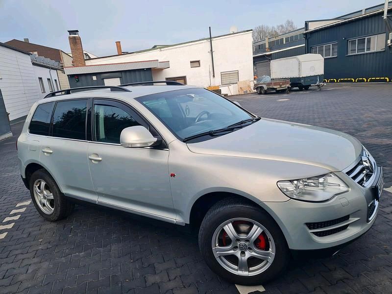 Silber Gebraucht 2008 VW Touareg SUV | 10.300 € - Bild 1/4