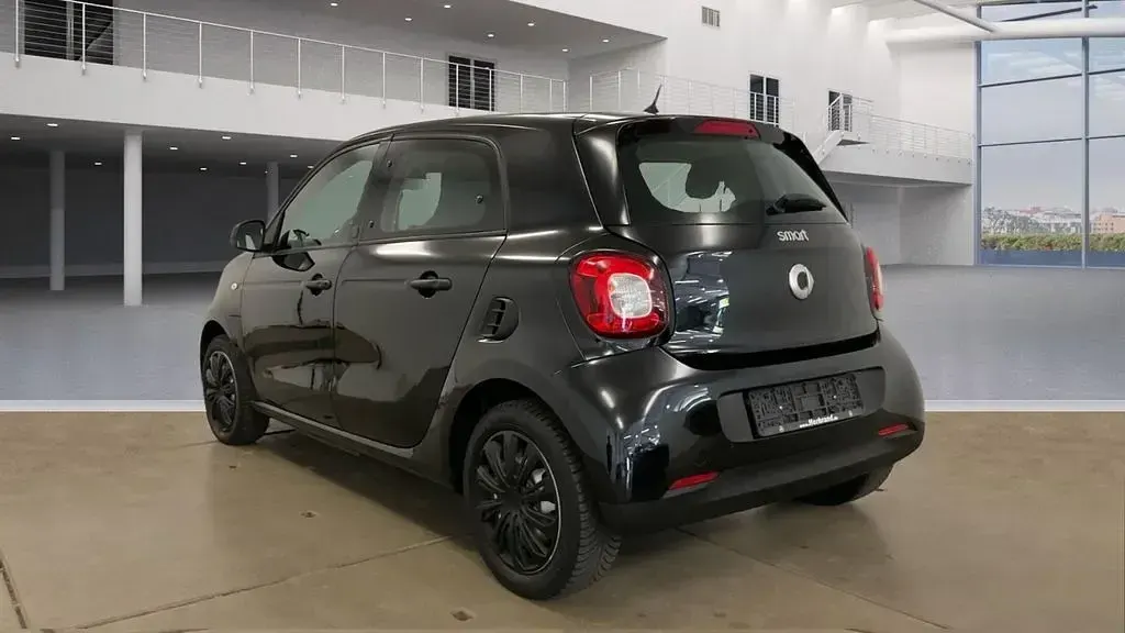 Gebraucht Smart ForFour Electric Drive 60 kW (82 PS) 2021 Schwarz Limousine