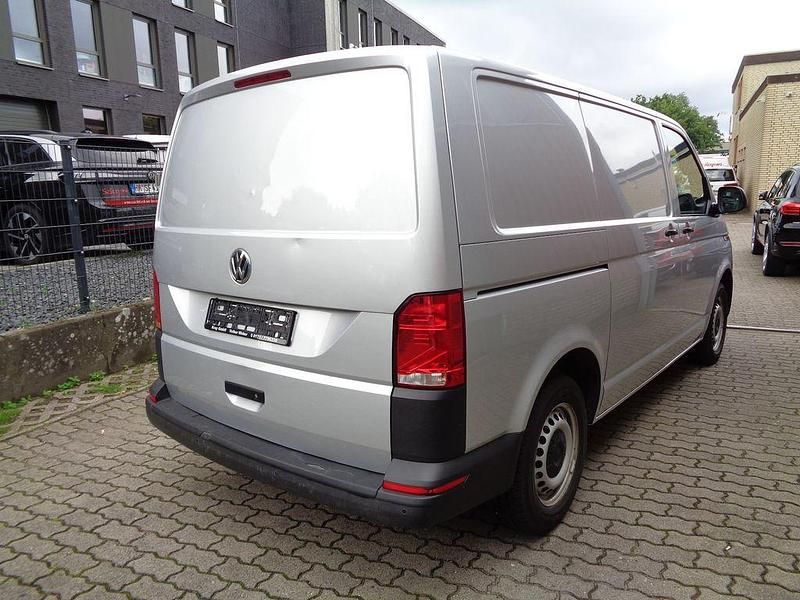 Gebraucht VW Transporter 150 PS (110 kW) 2020 Silber Van