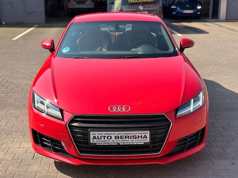 Gebraucht Audi TT 184 PS (135 kW) 2015 Tangorot Coupé
