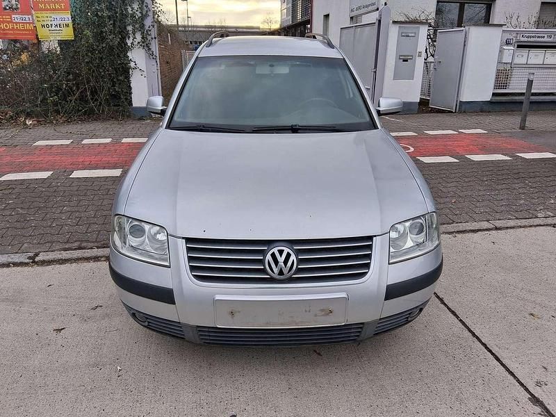 Gebraucht VW Passat Comfortline 131 PS (96 kW) 2002 Silber Kombi