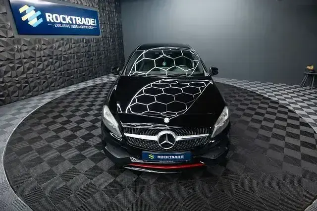 Gebraucht Mercedes A250 AMG 218 PS (160 kW) 2015 Schwarz Limousine
