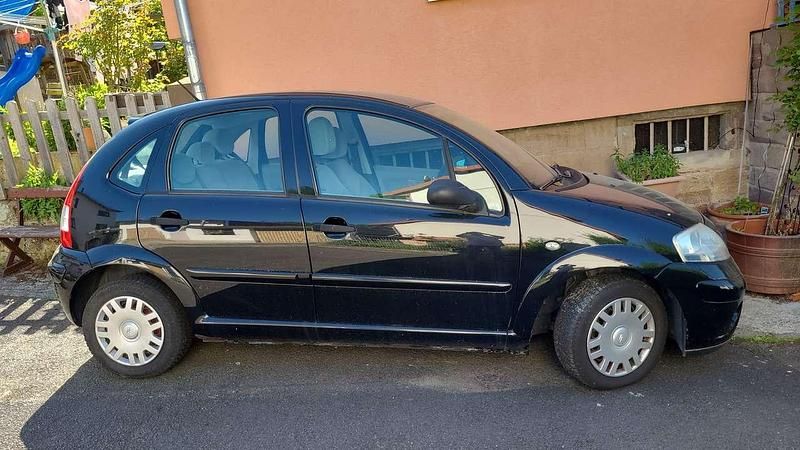 Gebraucht Citroën C3 Comfort 88 PS (64 kW) 2008 Schwarz Kleinwagen