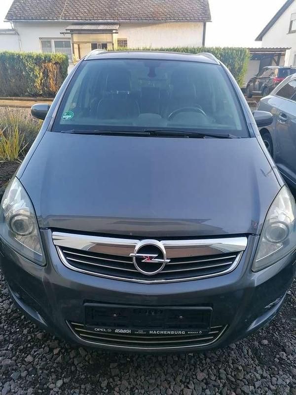 Grau Gebraucht 2009 Opel Zafira Van / Kleinbus | 2.130 € (Guter Preis) - Bild 1/4
