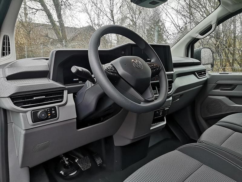 Neu VW T7 100 kW (136 PS) 2026 Stonegrey Van