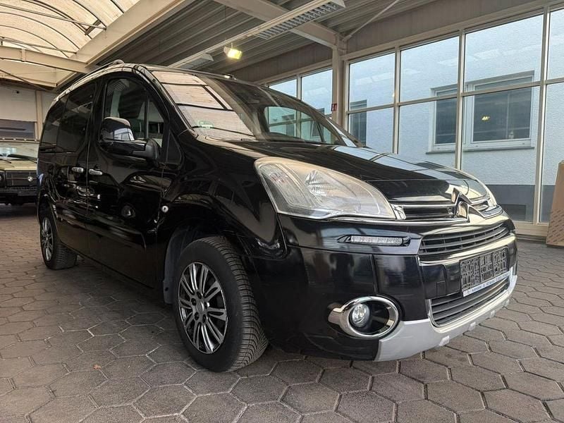 Gebraucht Citroën Berlingo SELECTION 120 PS (88 kW) 2014 Schwarz Van / Kleinbus