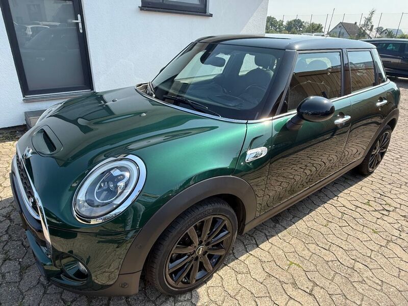 Grün Gebraucht 2017 Mini Cooper S Kleinwagen | 19.950 € (Fairer Preis) - Bild 1/4