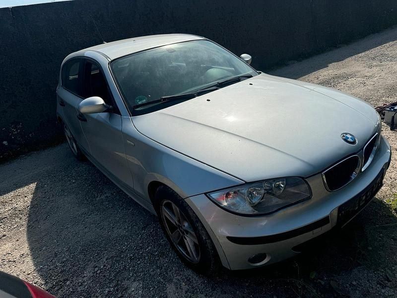 Gebraucht BMW 116 116 PS (85 kW) 2005 Silber Kleinwagen