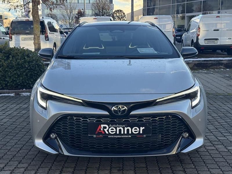 Neu Toyota Corolla Sport 178 PS (130 kW) 2025 Silber Kombi
