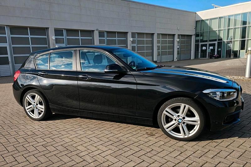 Schwarz Gebraucht 2019 BMW 120 Advantage Kleinwagen | 17.500 € (Superpreis) - Bild 1/4
