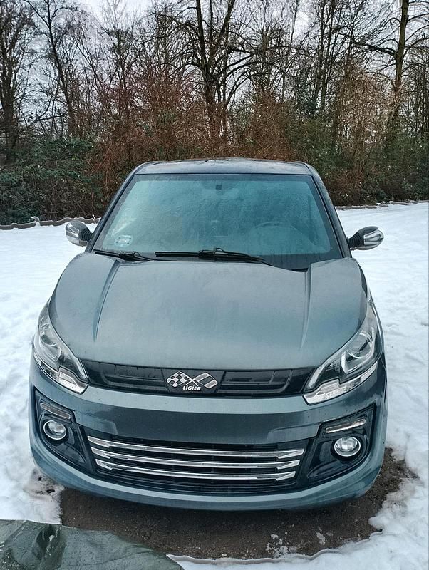 Grau Gebraucht 2020 Ligier JS50 Kleinwagen | 11.500 € (Fairer Preis) - Bild 1/4